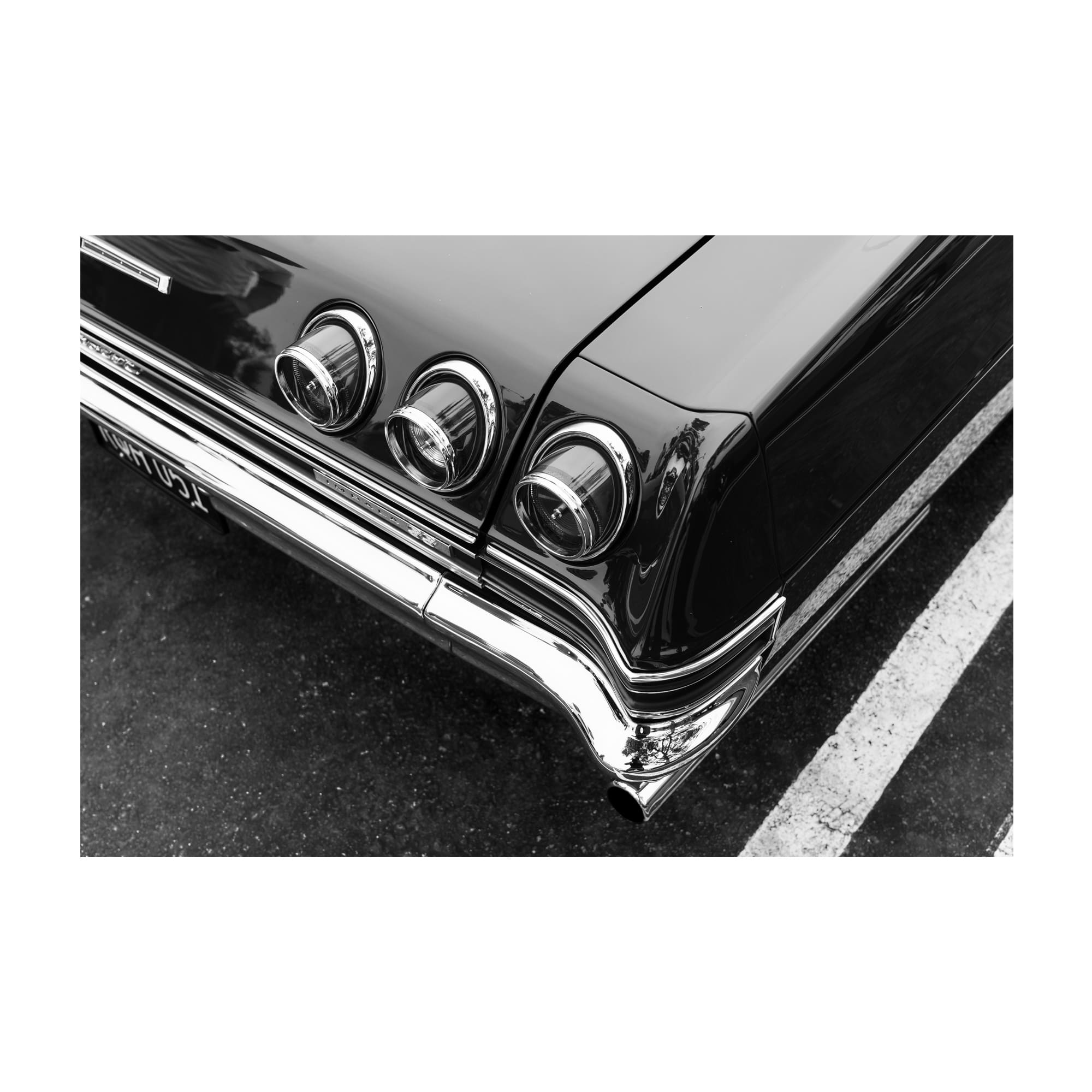 Tailfins & Taillights B&W