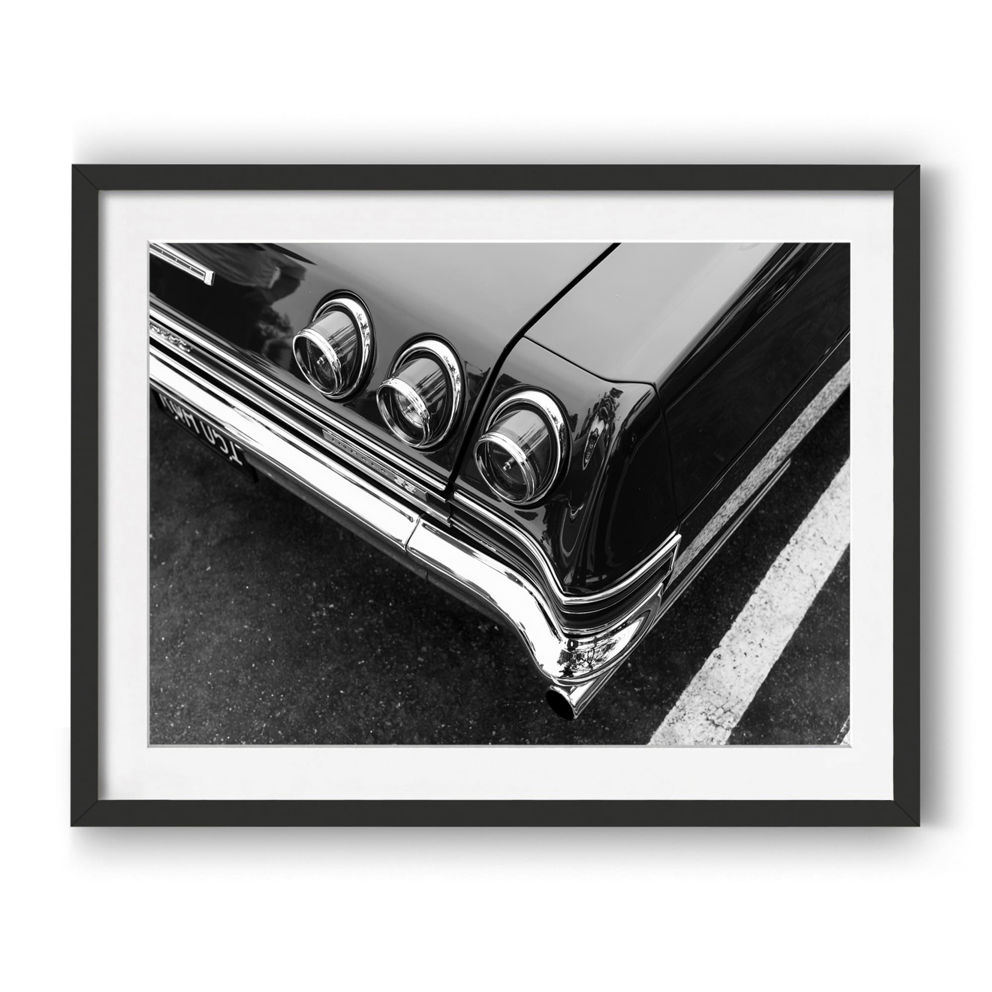 Tailfins & Taillights B&W